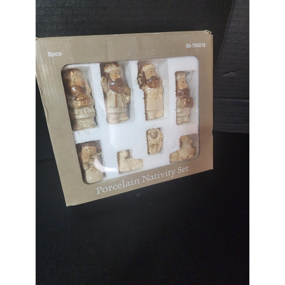 Momentum Brands Porcelain Nativity Set 8 Piece Christmas Decor 50-705218 New